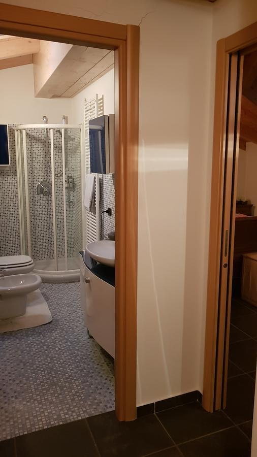 B&B Benessere La Casa Nera Брено Экстерьер фото